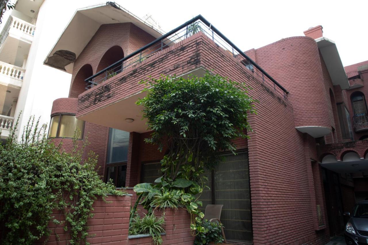 Red Brick Home By Earthaa Escapes New Delhi Exterior photo